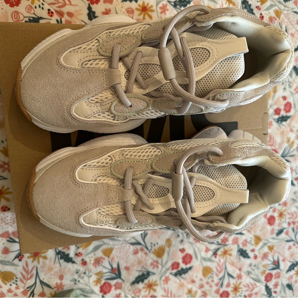 YEEZY 500